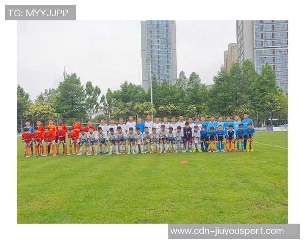 沈冰解读天下足球背后的故事与激情，带你领略足球世界的魅力与挑战